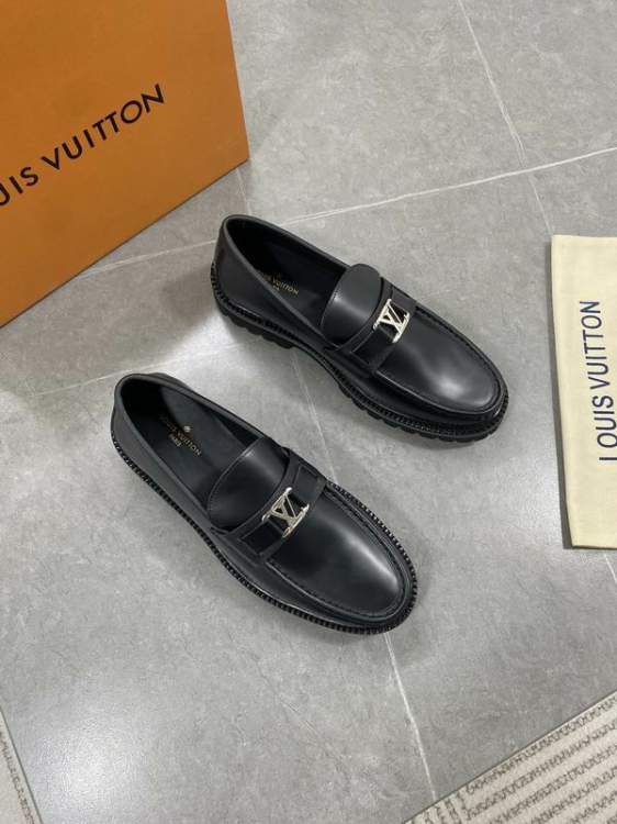 Picture of Louis Vuitton Shoes _SKULVsz38-45mnf015614066